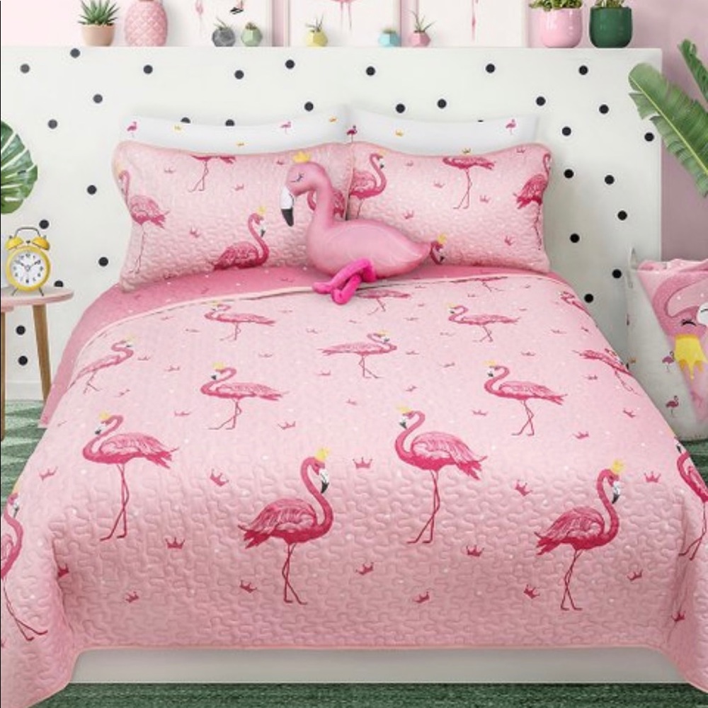 Flamingo🦩and Princess 👑 comforter w/ 2 shams